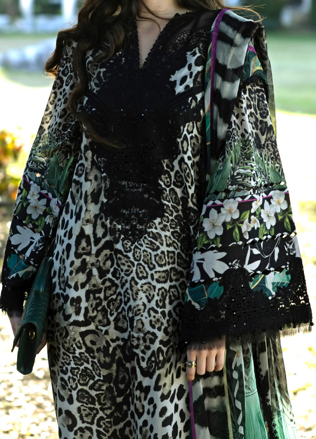 Signature by Elaf Premium Unstitched Embroidered Lawn 3 Piece Suit EL26USP ESA-3A BELLADURNE - Summer Collection