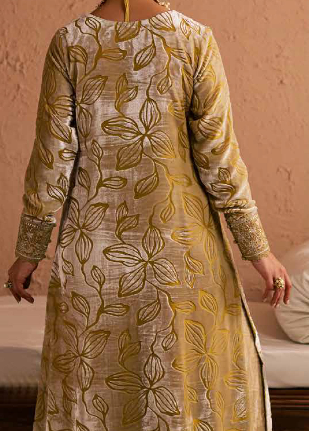 Ballerina by Nureh Unstitched Velvet Palachi Embroidered 3 Piece Suits NU25BV NU2-189 - Festive Collection