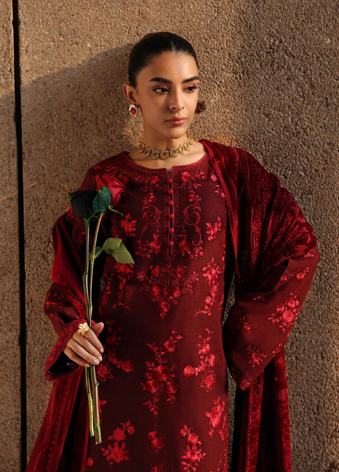 Rajbari Premium Unstitched Peach Winter Shawl Exclusive Embroidered Suits 3 Piece RB25PW D-4 - Winter Collection