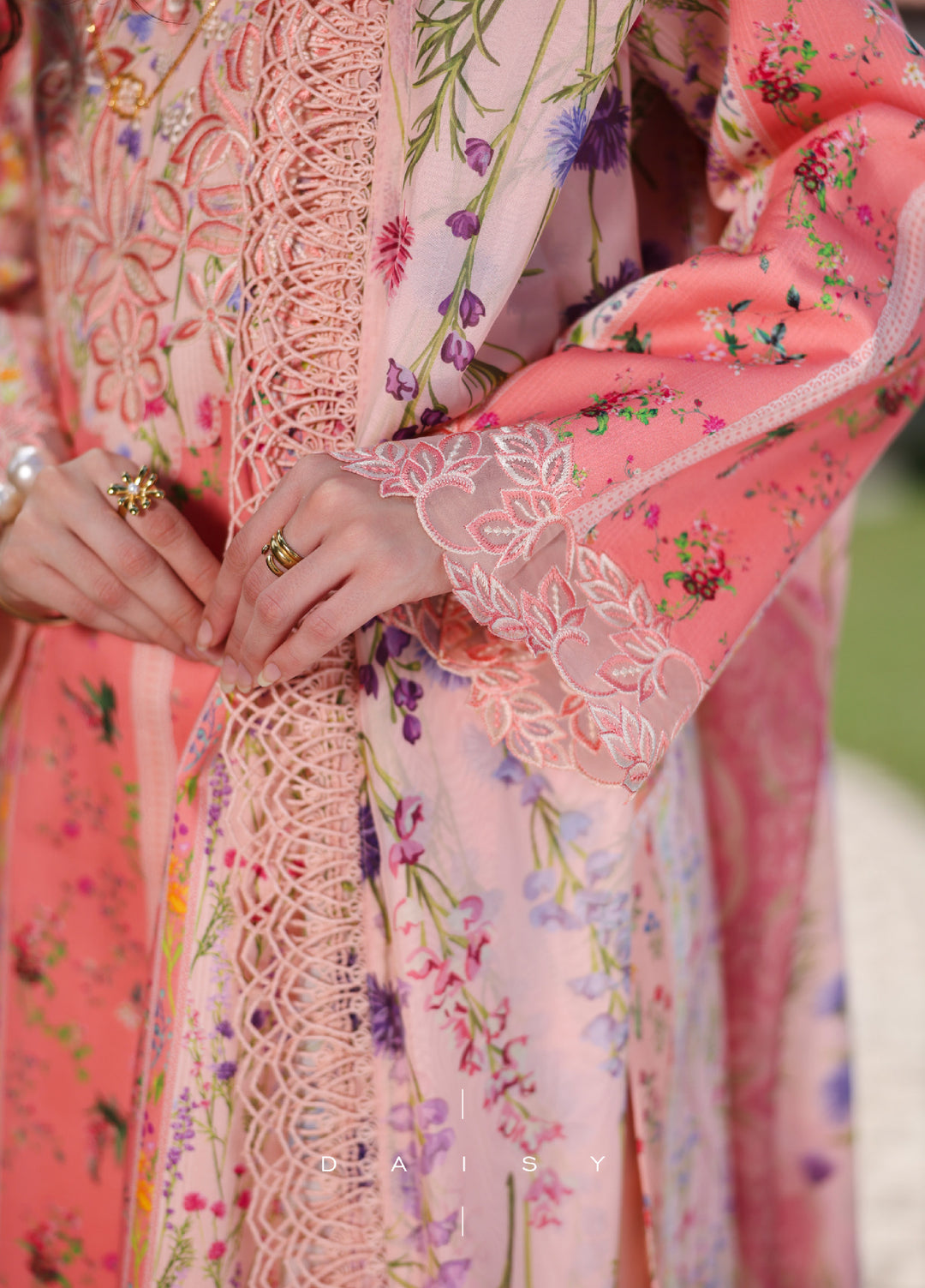 Rang Rasiya Lifestyle Lawn Unstitched Embroidered 3 Piece Suit RR25ULS DAISY - Summer Collection