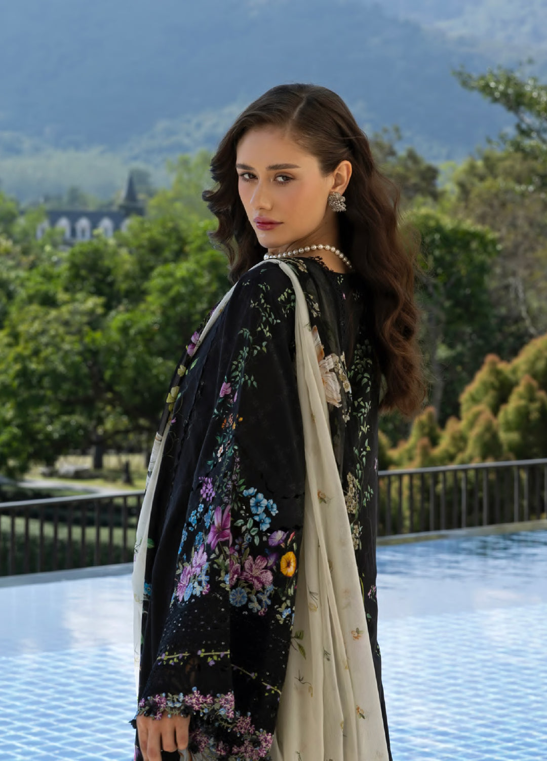 Signature by Elaf Premium Unstitched Embroidered Lawn 3 Piece Suit EL26USP ESA-1B BLACK THRONE - Summer Collection