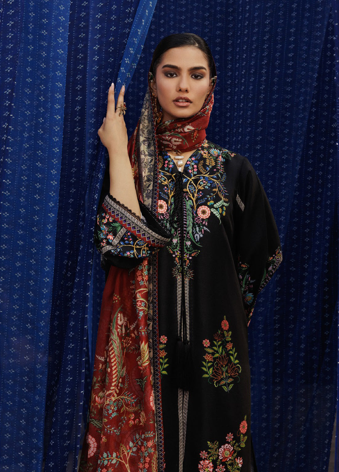 Aik Roz by Aik Atelier Unstitched Khaddar Printed Suits 3 Piece AIK25RK Look 01 - Winter Collection