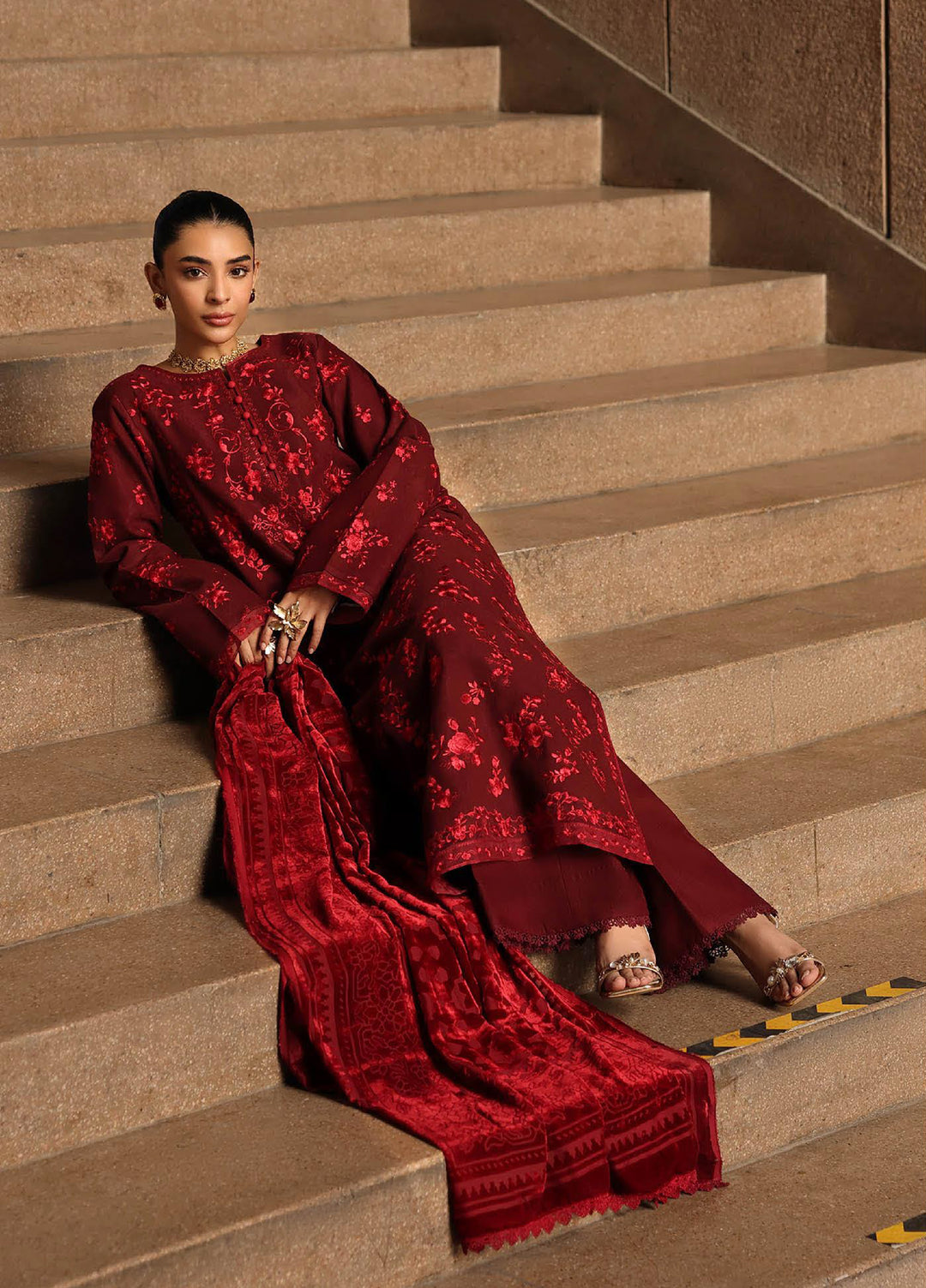 Rajbari Premium Unstitched Peach Winter Shawl Exclusive Embroidered Suits 3 Piece RB25PW D-4 - Winter Collection