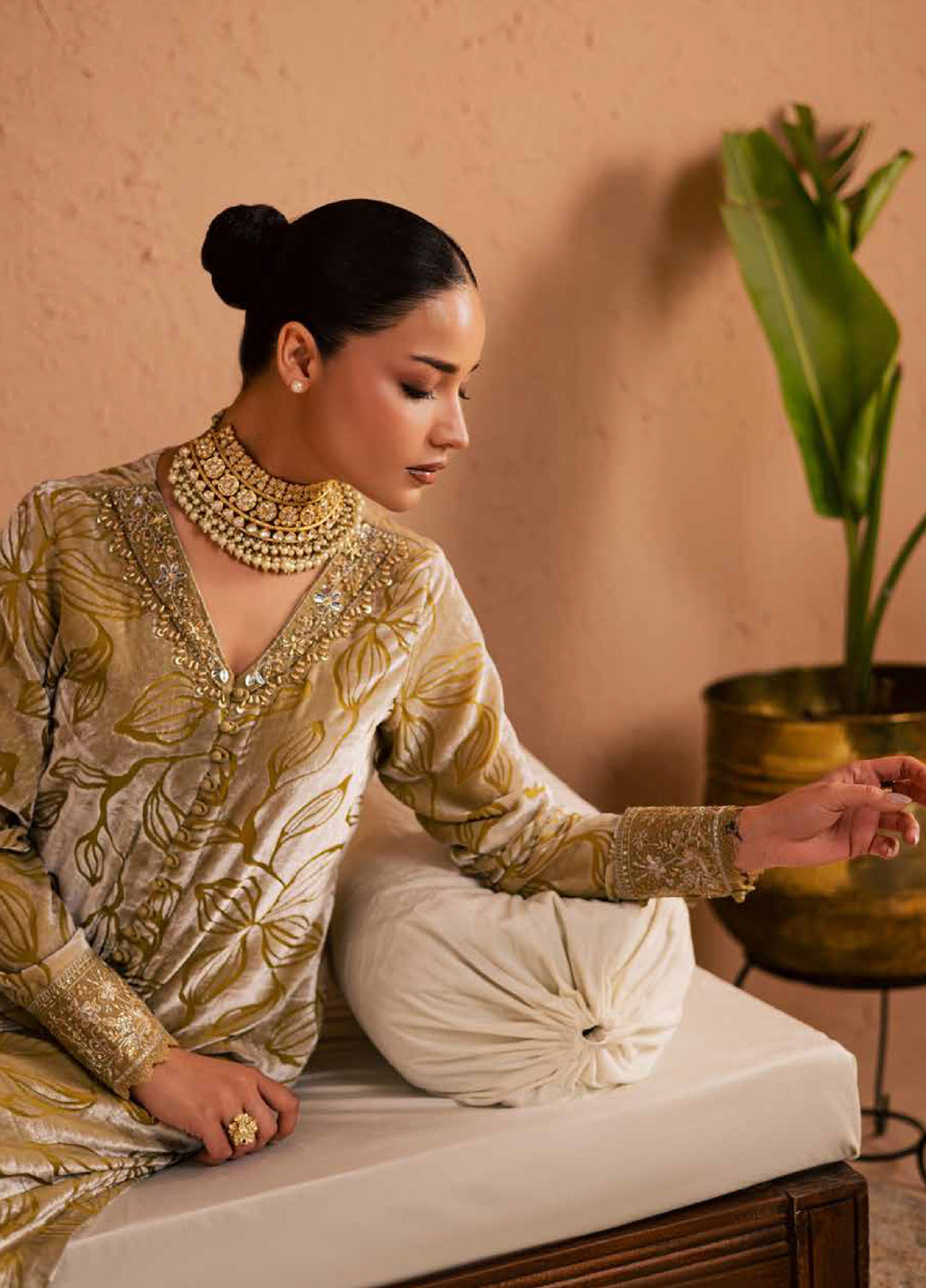 Ballerina by Nureh Unstitched Velvet Palachi Embroidered 3 Piece Suits NU25BV NU2-189 - Festive Collection