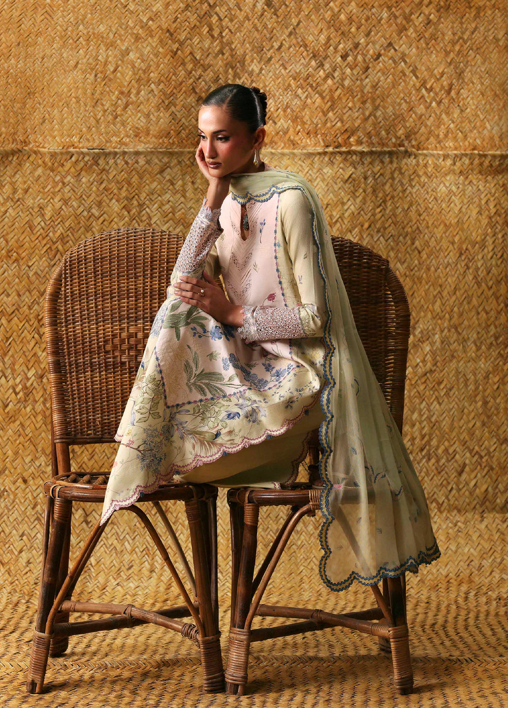 Sable Vogue Unstitched Embroidered Lawn 3 Piece Suit SV26ULL SL-08-26-V2 - Festive Collection