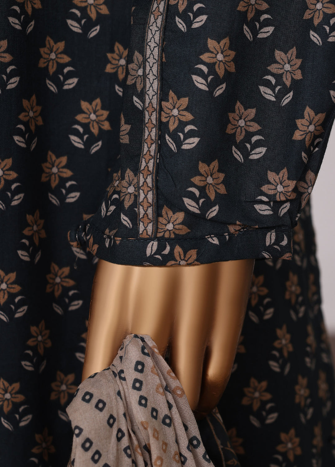 Daily Wear by HZ Textiles Women RTW Lawn Printed 3 Piece Suit HZ26PDW LPT-3P-2602 - Casual Collection