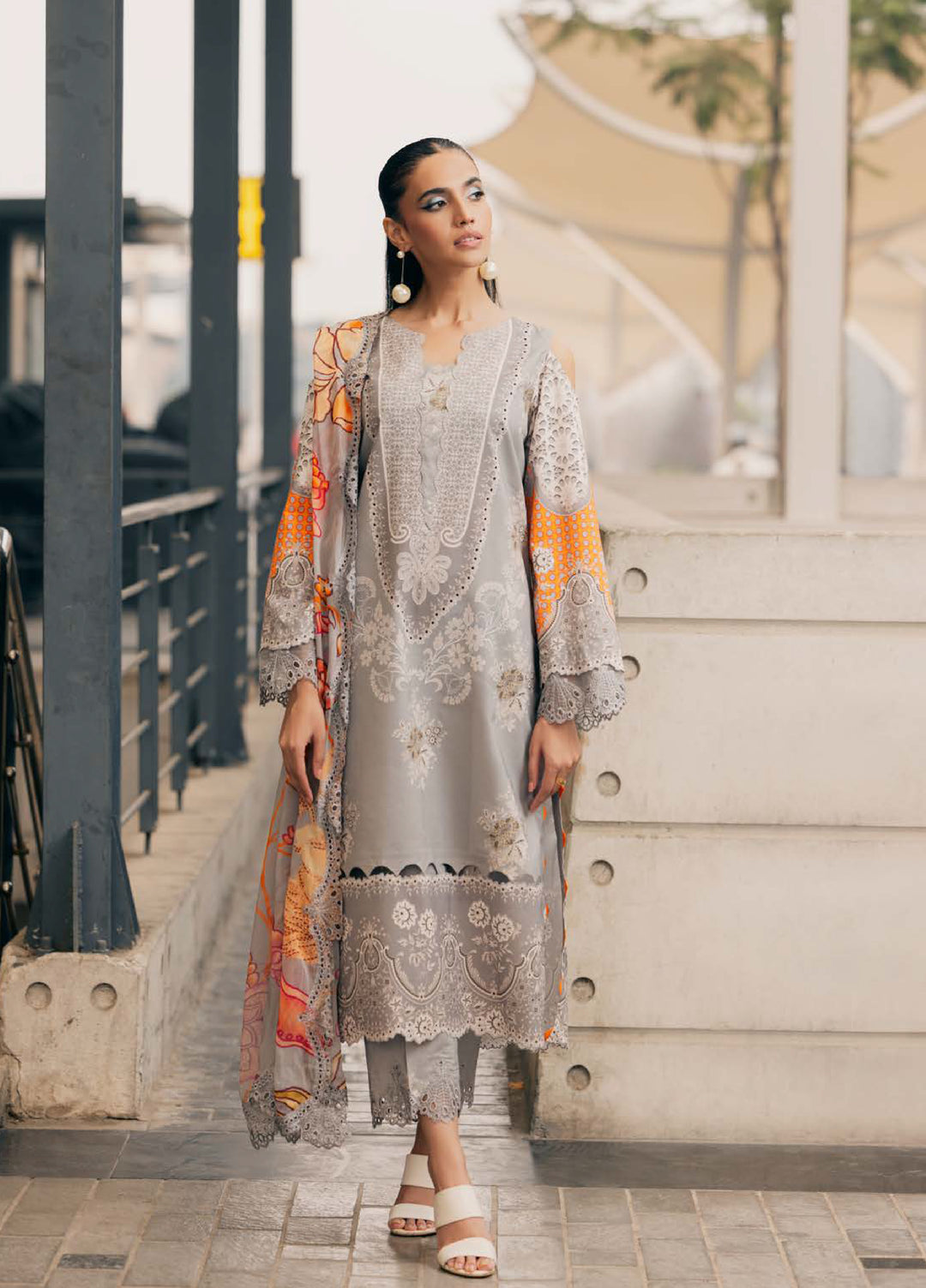 Infinity by Charizma Unstitched Embroidered Lawn 3 Piece Suit CHR26UIL IN6-05 - Casual Collection