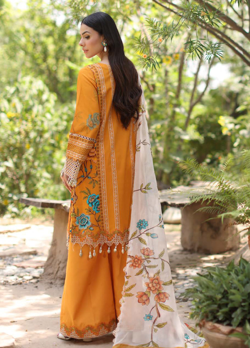 Infinity by Charizma Unstitched Embroidered Lawn 3 Piece Suit CHR26UIL IN6-09 - Casual Collection