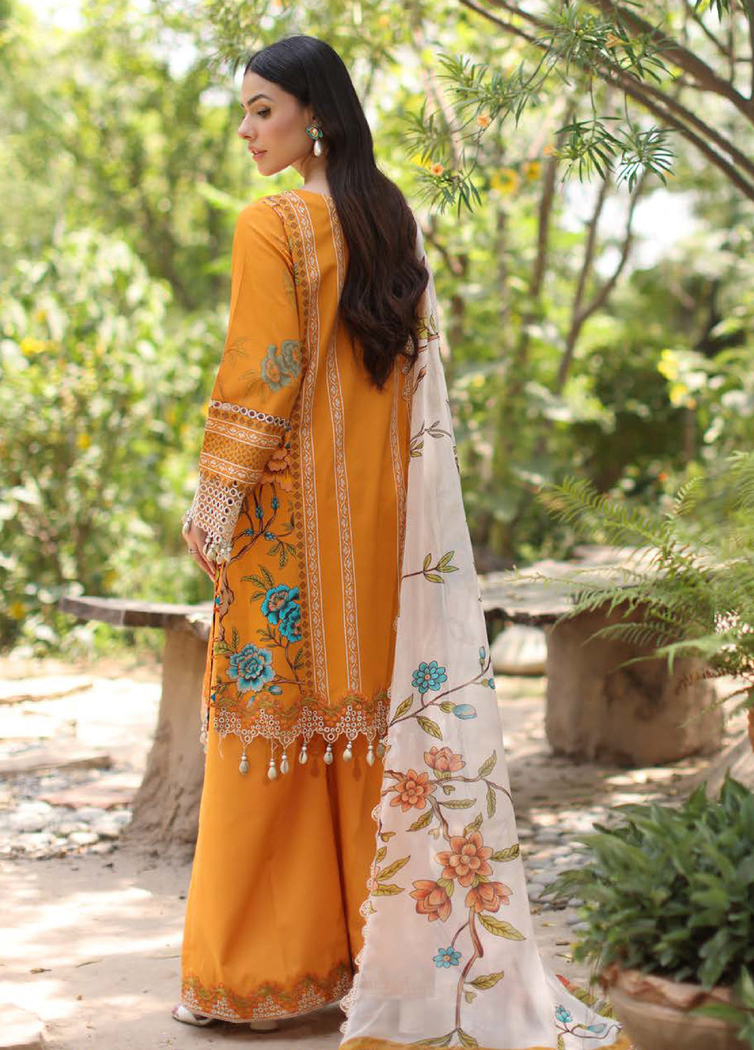 Infinity by Charizma Unstitched Embroidered Lawn 3 Piece Suit CHR26UIL IN6-09 - Casual Collection