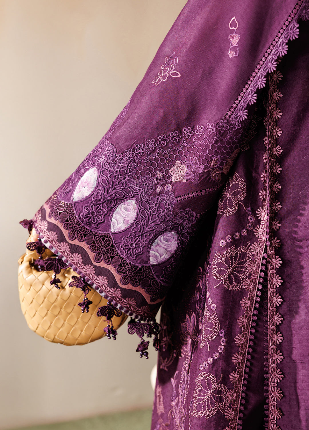 Baroque Unstitched Embroidered Lawn 3 Piece Suit BQ26ULE EL26-D02 - Eid Collection