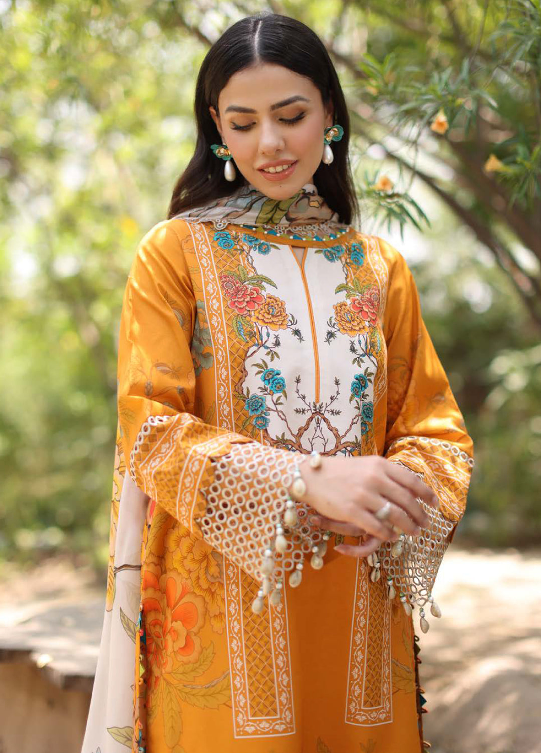Infinity by Charizma Unstitched Embroidered Lawn 3 Piece Suit CHR26UIL IN6-09 - Casual Collection