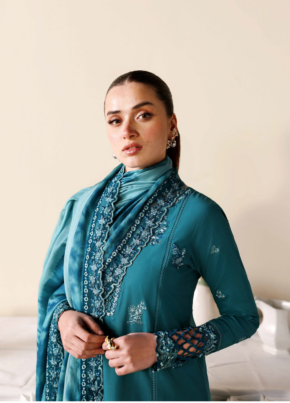 Azure Unstitched Embroidered Luxury Lawn 3 Piece Suit AZ26UAL 78 Sea Breeze - Eid Collection