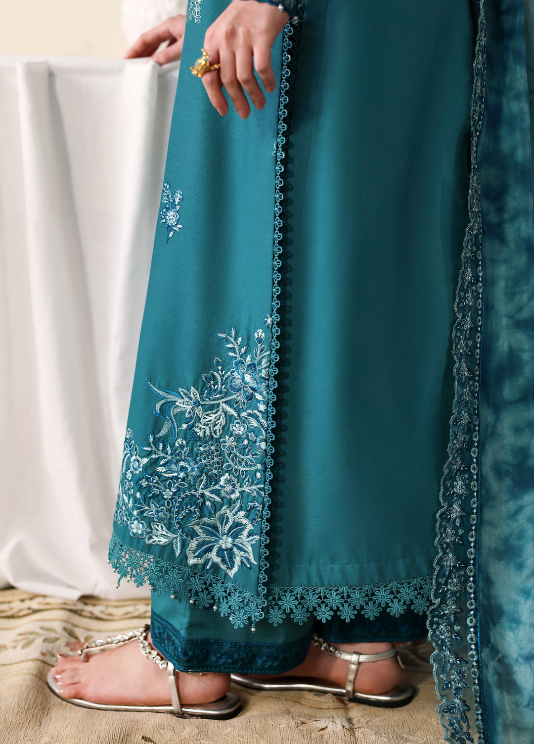 Azure Unstitched Embroidered Luxury Lawn 3 Piece Suit AZ26UAL 78 Sea Breeze - Eid Collection