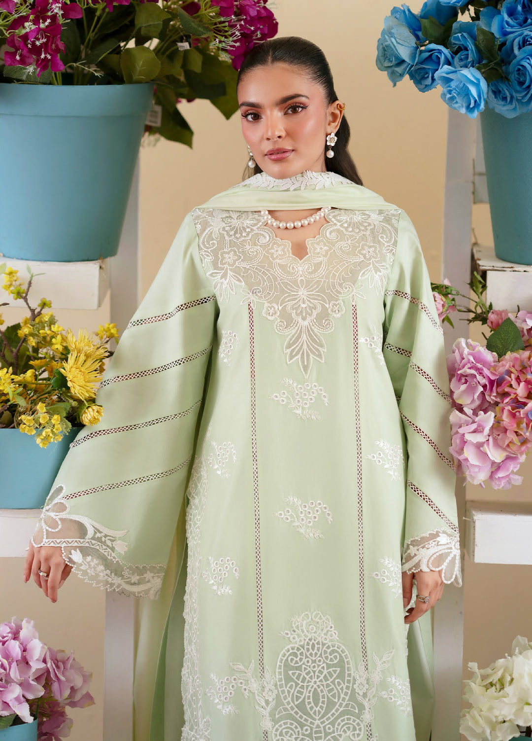 Ember by Mahnur Unstitched Lawn Embroidered 3 Piece Suit MN26UE EM-004 - Summer Collection