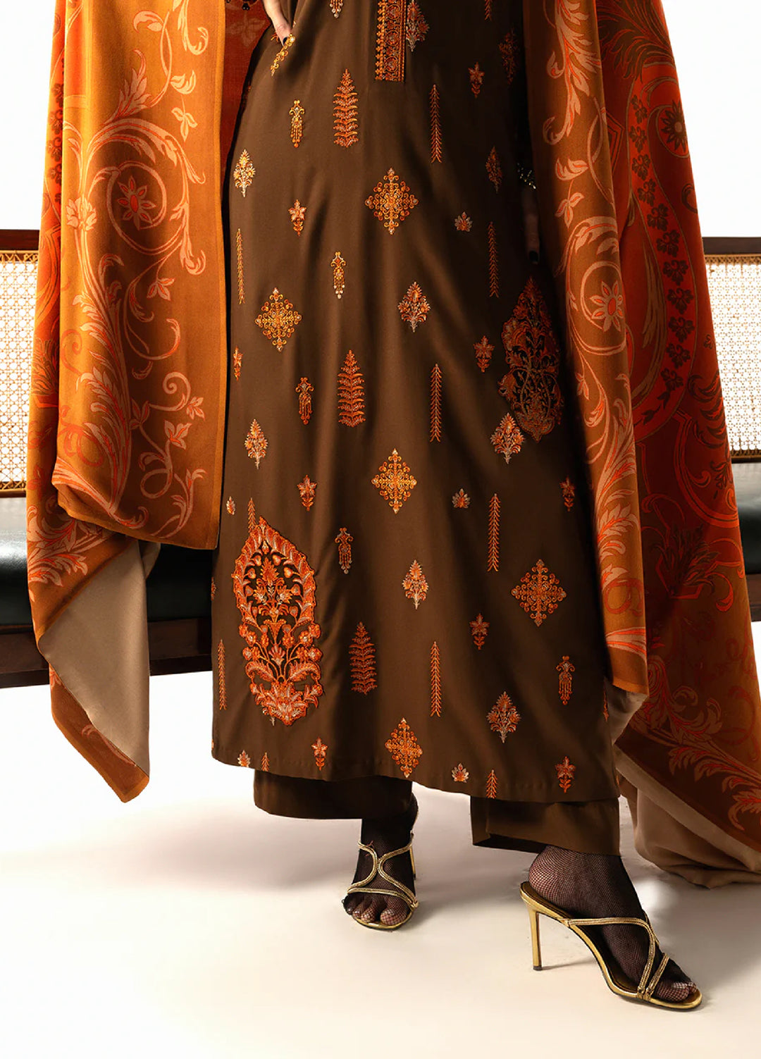 Zainab Chottani Unstitched Marina Twill With Shawl Embroidered Suits 3 Piece ZC25WS D-05 Rovi - Winter Collection