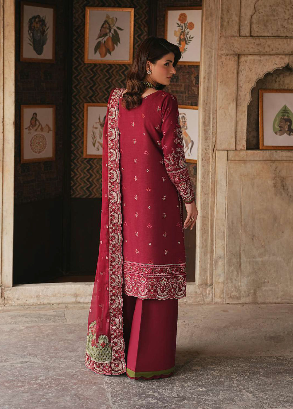 Gulaal Unstitched Embroidered Luxury Lawn 3 Piece Suit GL26USL MIREVRA LL-15 - Festive Collection