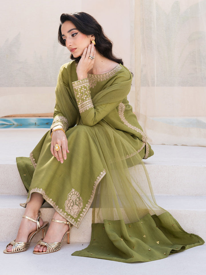 Le Tresor by Izel Pret Embroidered Velvet 3 Piece Suit Viresta - Festive Collection