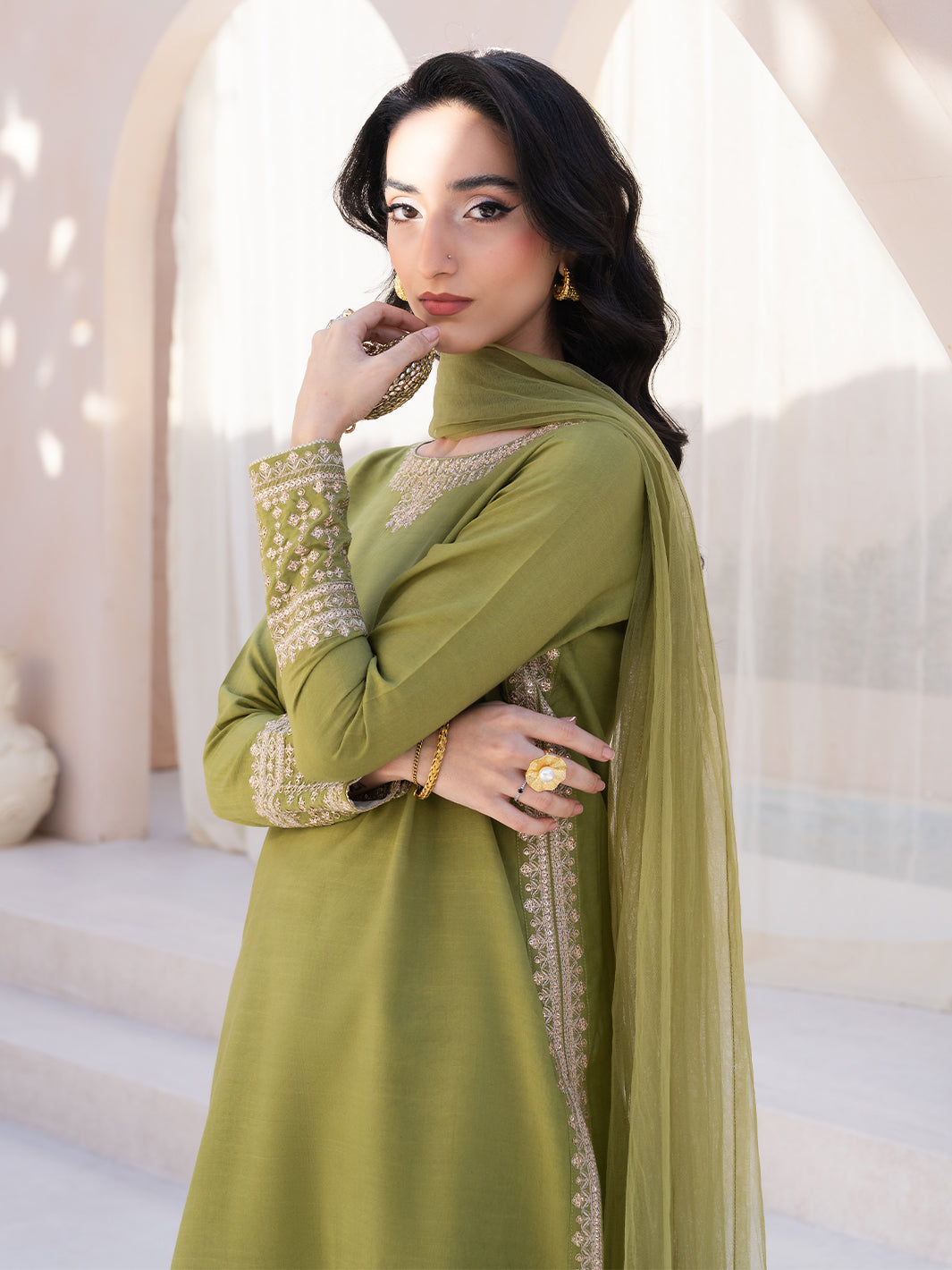 Le Tresor by Izel Pret Embroidered Velvet 3 Piece Suit Viresta - Festive Collection