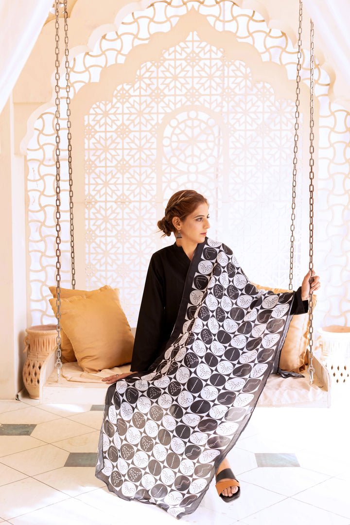 Dhaga Women Scarve Printed Crinkle Silk 1 Piece Signature - Summer Collection