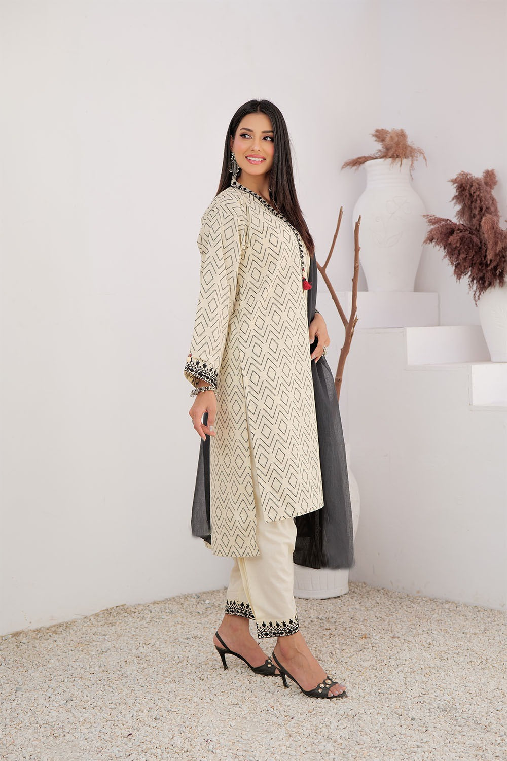 Senorita Women RTW Women Printed Cream and Black Casual 3 Piece Suit Cotton Jacquard LAD-03005 - Summer Collection