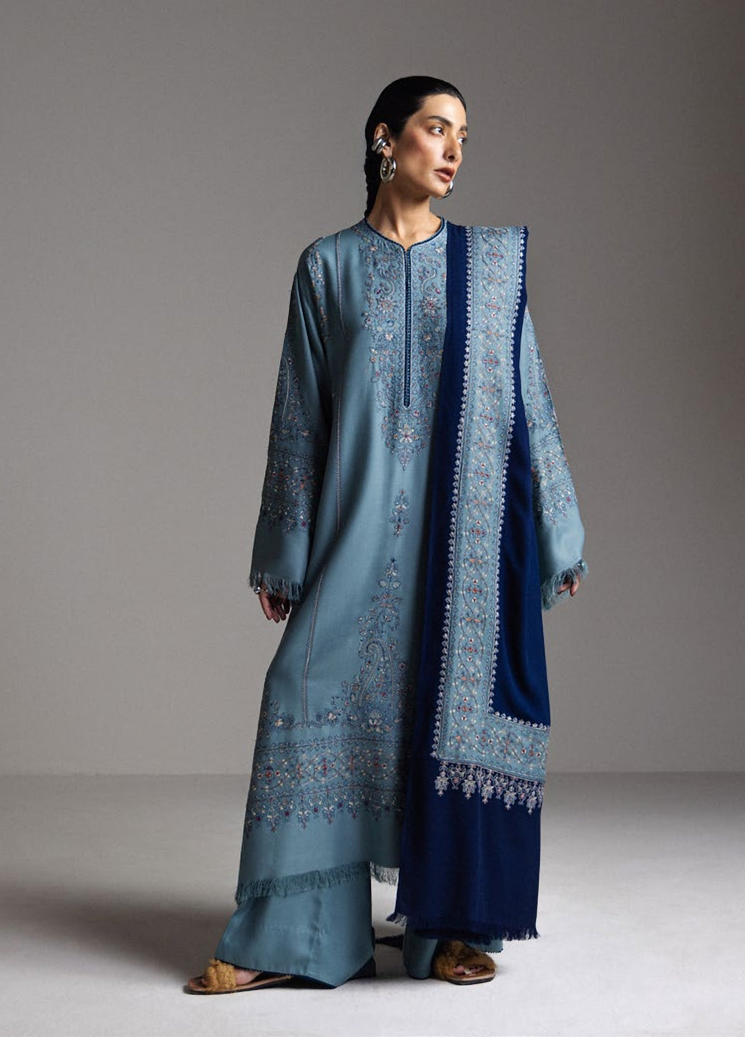 Saraab by Zara Shahjahan Unstitched Embroidered Marina 3 Piece Suit ZS26USW Firoza - Winter Collection