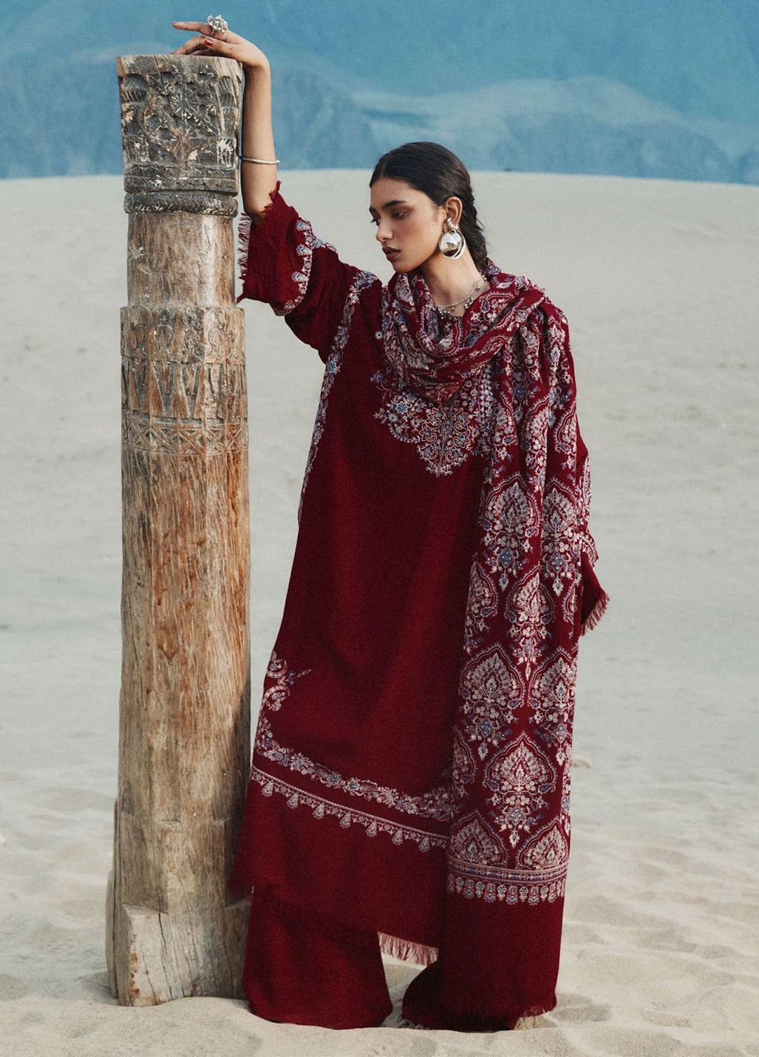 Saraab by Zara Shahjahan Unstitched Embroidered Marina 3 Piece Suit ZS26USW Qirmiz - Winter Collection