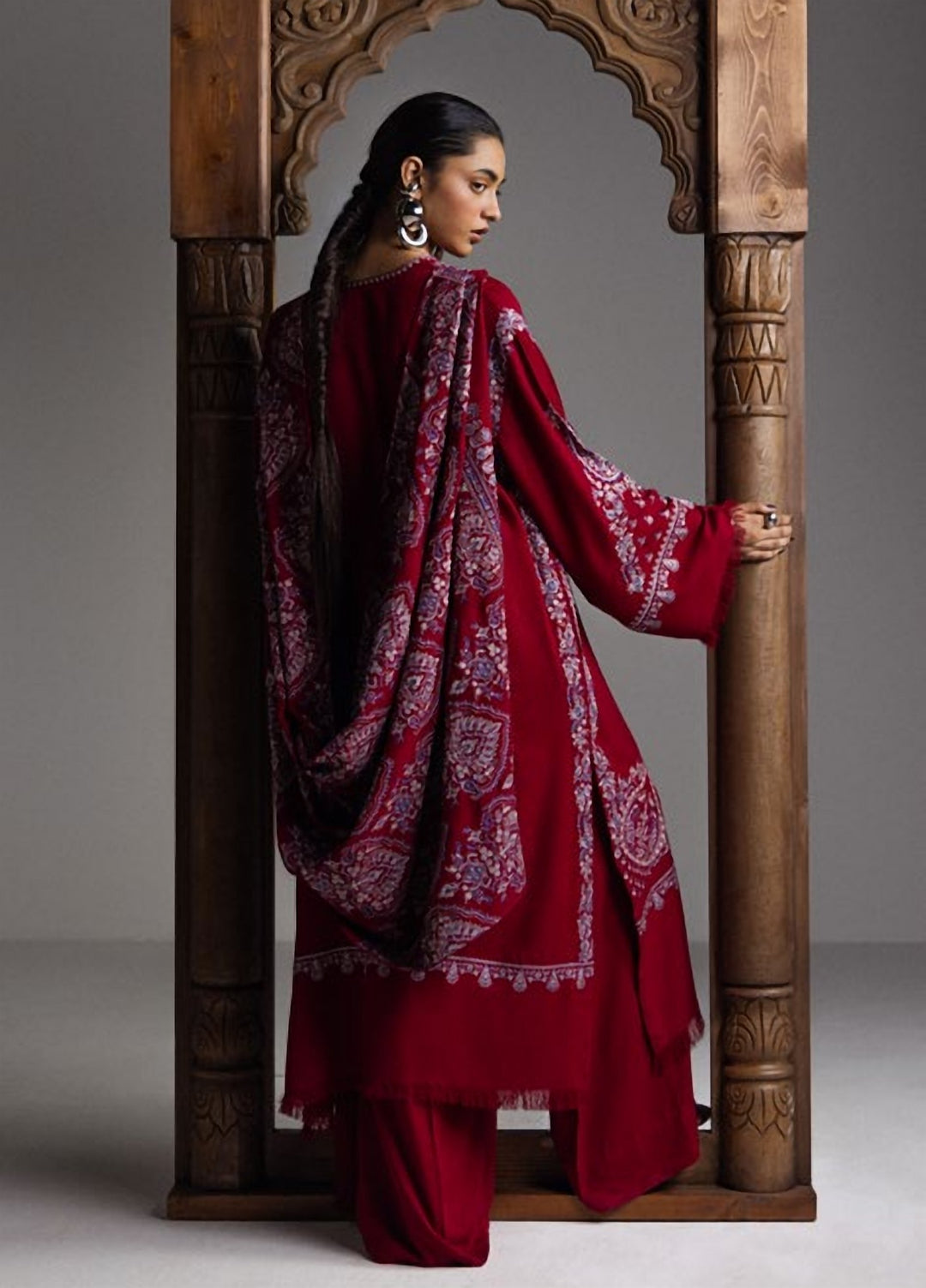 Saraab by Zara Shahjahan Unstitched Embroidered Marina 3 Piece Suit ZS26USW Qirmiz - Winter Collection
