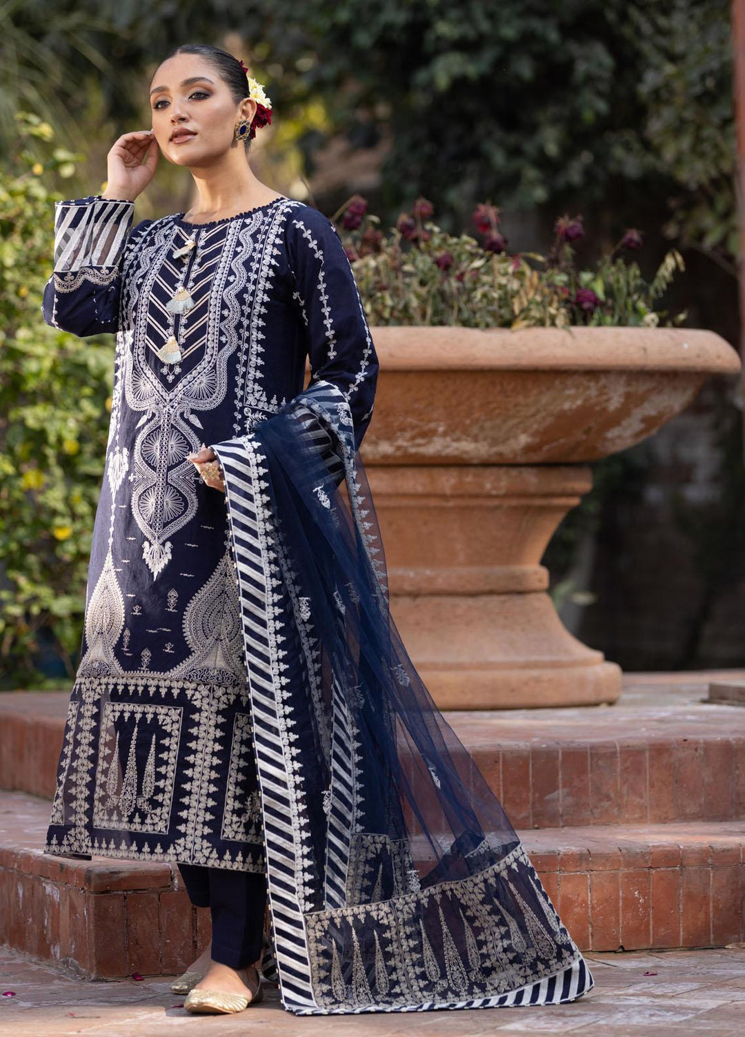 Aangan by Noorangi Embroidered Lawn Suits Unstitched 3 Piece NR22ANG Sumbal - Luxury Collection