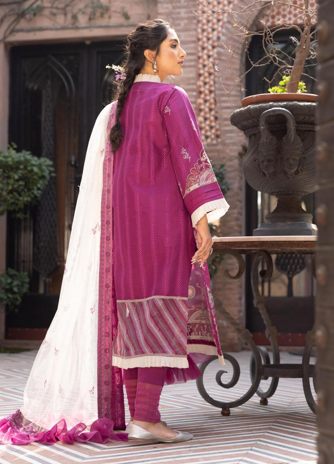 Aangan by Noorangi Embroidered Lawn Suits Unstitched 3 Piece NR22ANG Gull Yaas - Luxury Collection