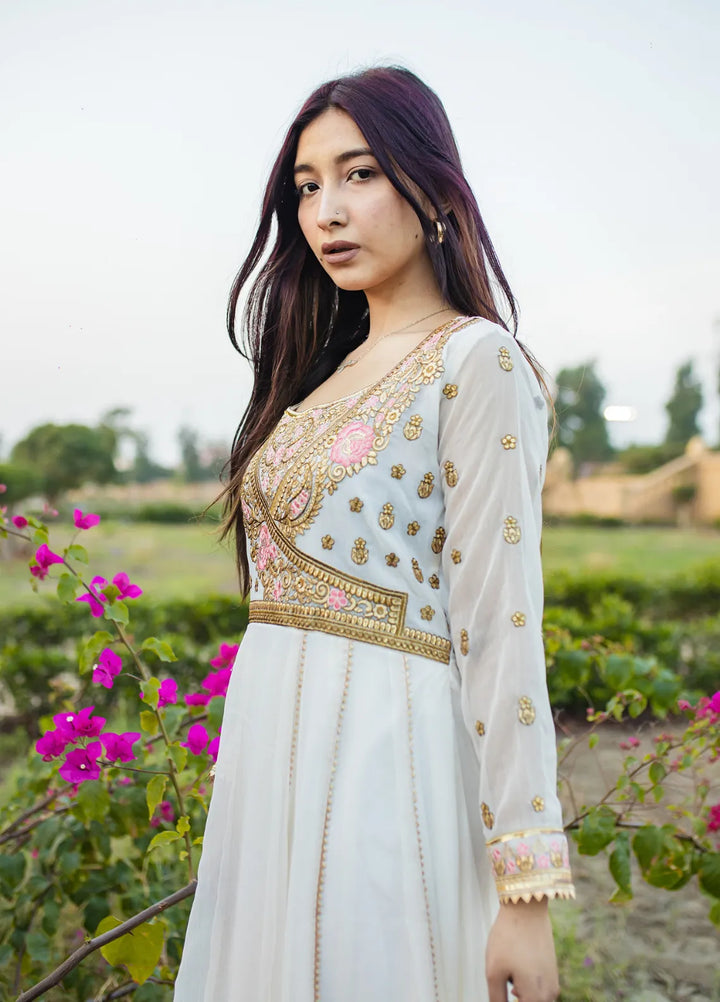 Abaan Zohan Pret Embroidered Chiffon 3 Piece Suit Noori Off white