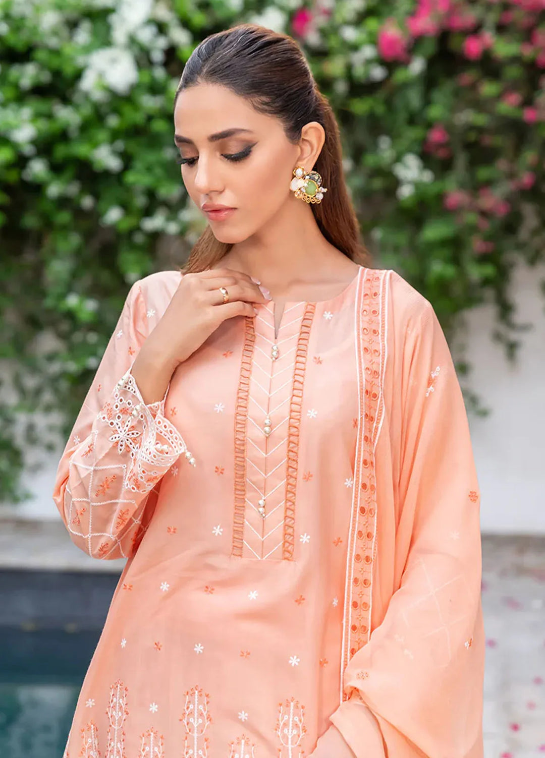 Addee Pret Embroidered Lawn 3 Piece Suit SM-042