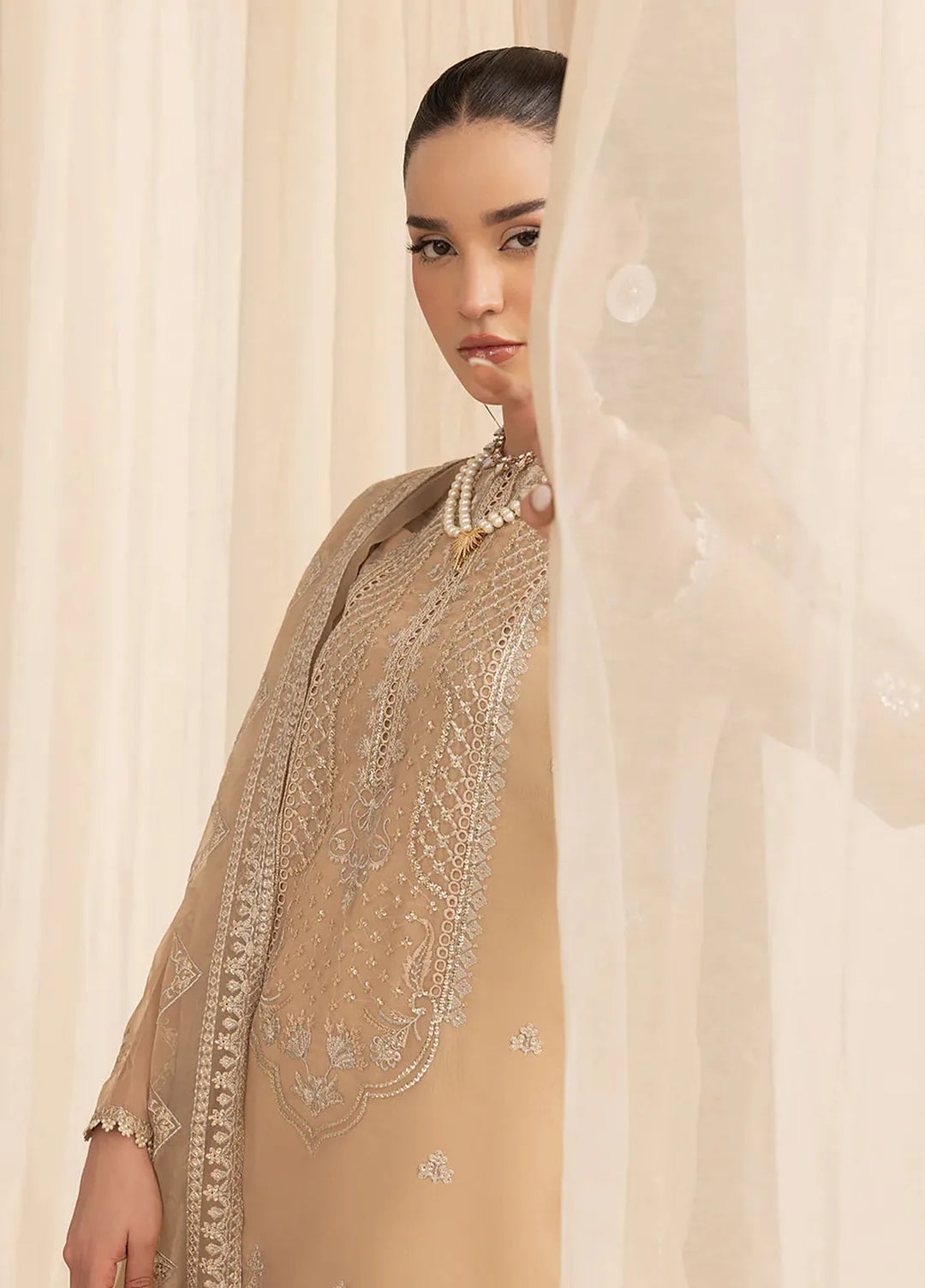 Aleen Pret Embroidered Organza 3 Piece Suit Noir