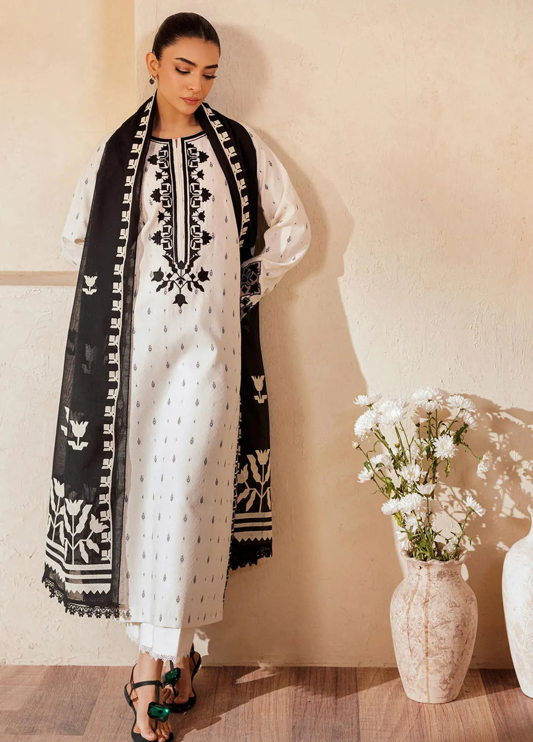 Amari by RajBari Embroidered Lawn Suits Unstitched 3 Piece RB25A D-05 - Summer Collection