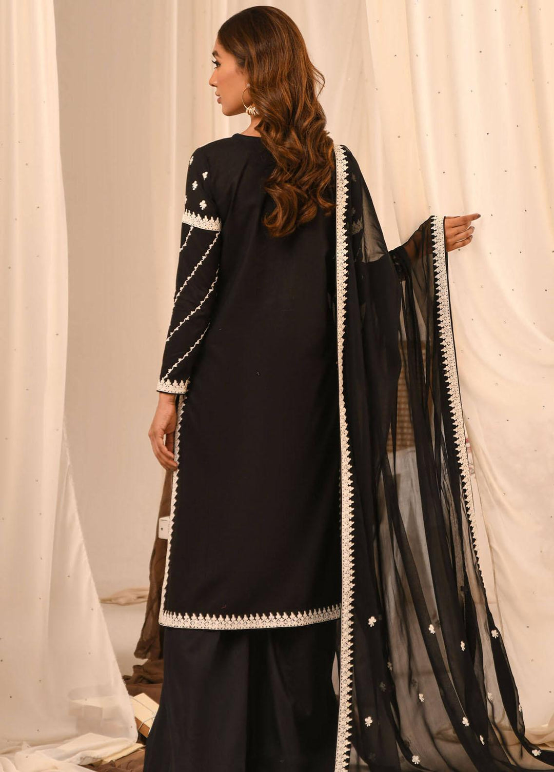 Asifa & Nabeel Pret Embroidered Lawn 3 Piece AN23B RTW-EMB-16