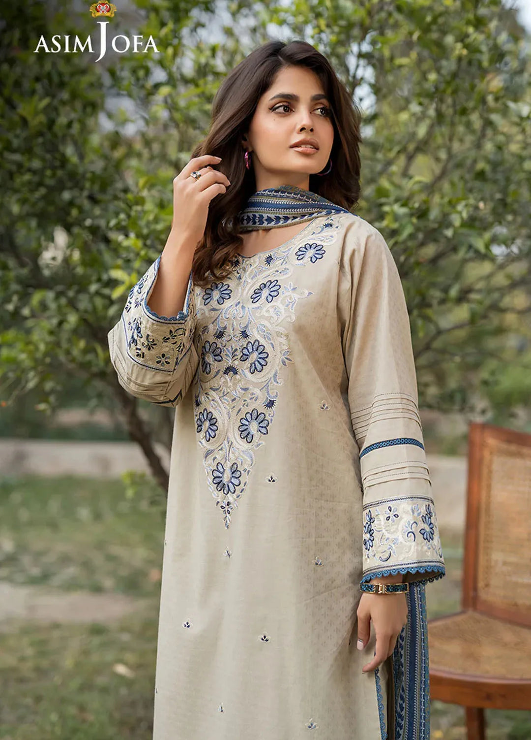 Asim Jofa Pret Embroidered Jacquard 3 Piece Suit AJPB-109