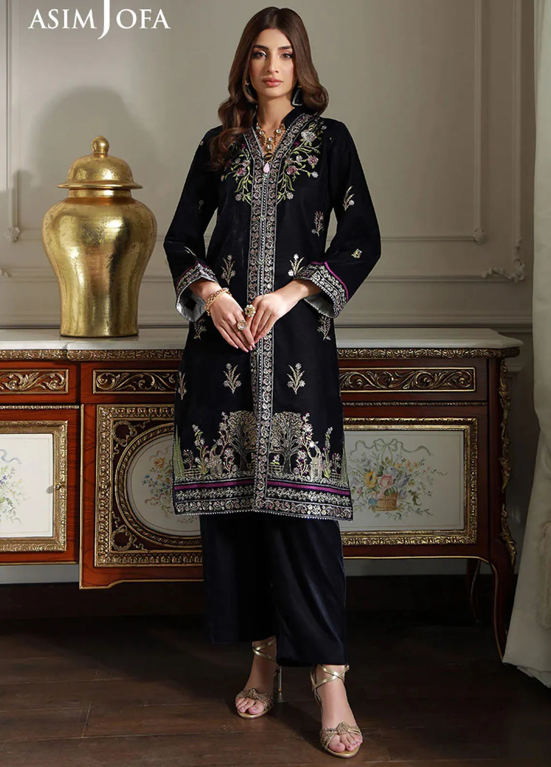 Asim Jofa Pret Embroidered Velvet 2 Piece Suit AJVG-11