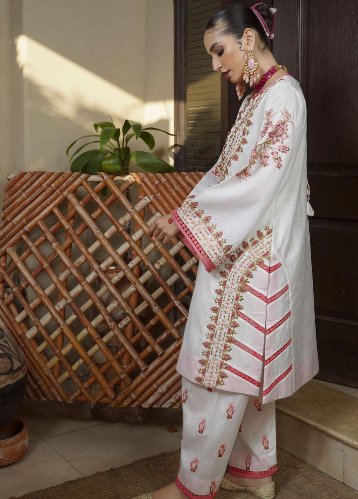 Maira Zunnorain Ready to Wear (RTW)  Silk 3 Piece Suit Leher MZC-02-04