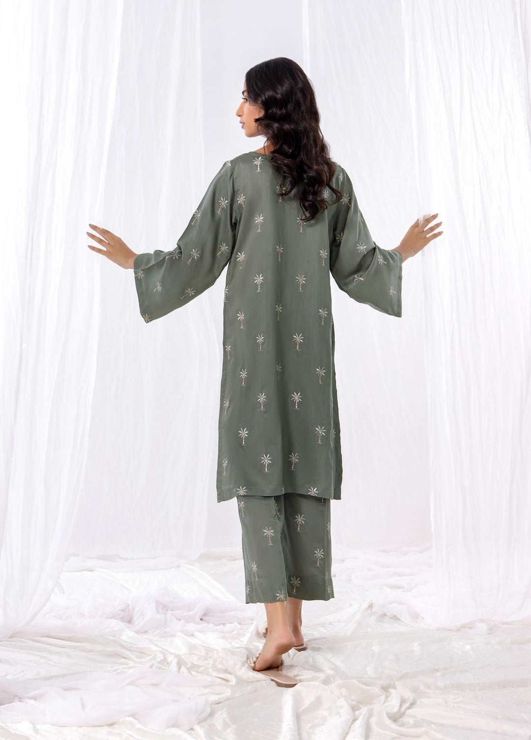 Bareen Pret Embroidered Matte Silk 2 Piece Suit BR22FE BME2PC-02