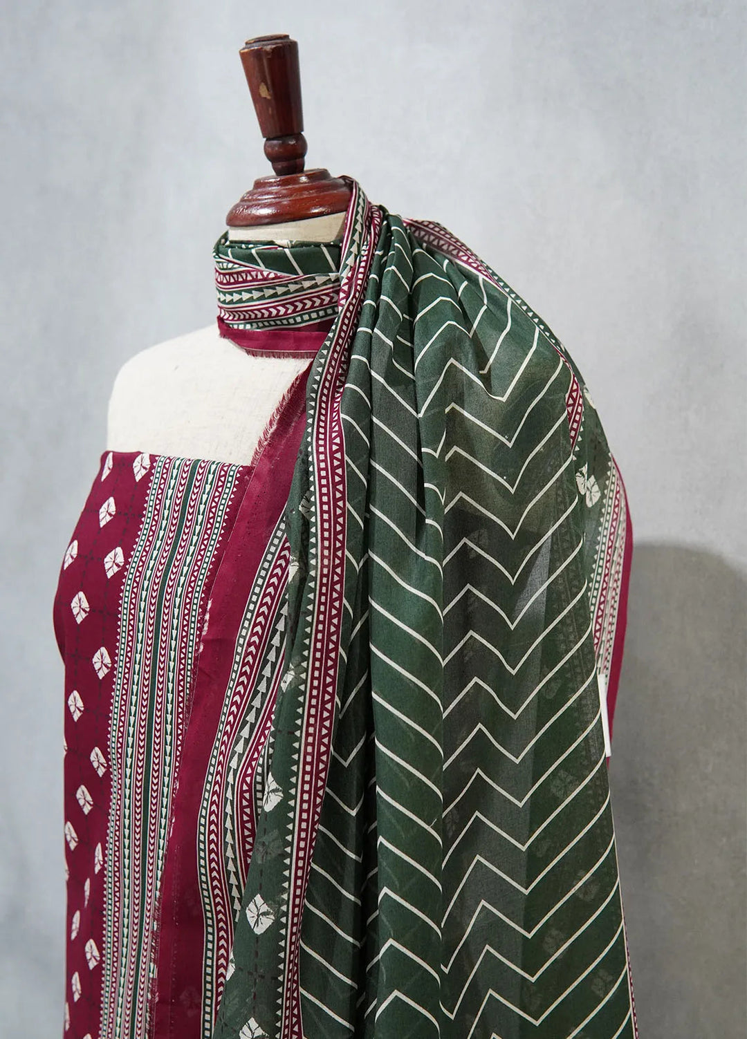 Bin Saeed Printed Cotton Suit Unstitched 3 Piece BN24F D-057 - Summer Collection