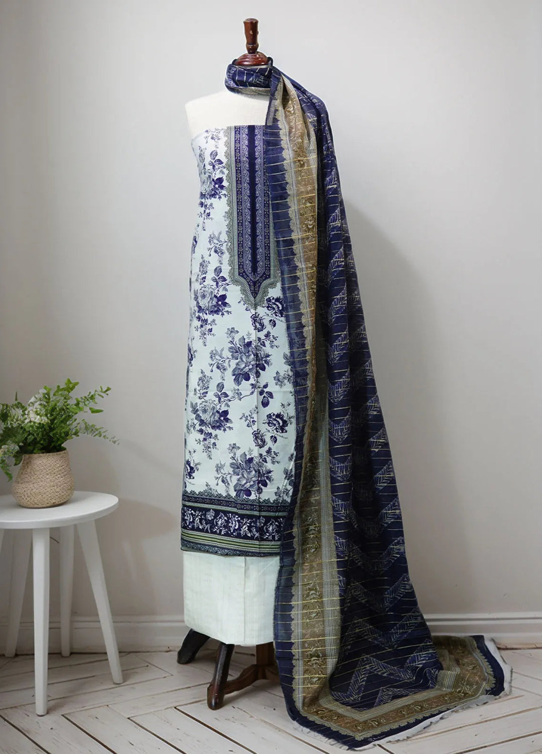 Bin Saeed Printed Suit Unstitched 3 Piece D-42 - Fall Collection