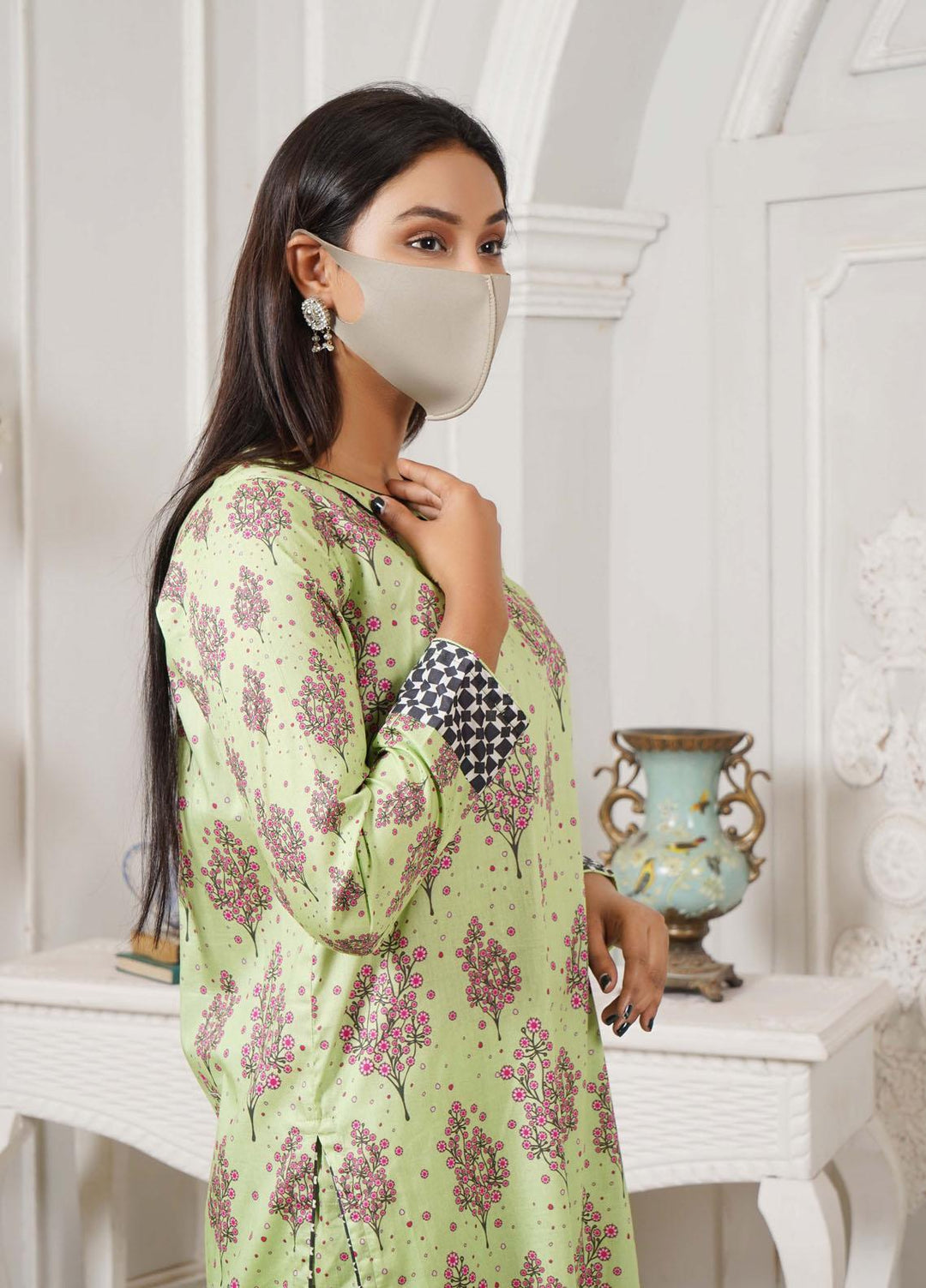 Bint-al-Bilaad Casual Pret Printed Lawn 2 Piece Suit BAB23SL 3023