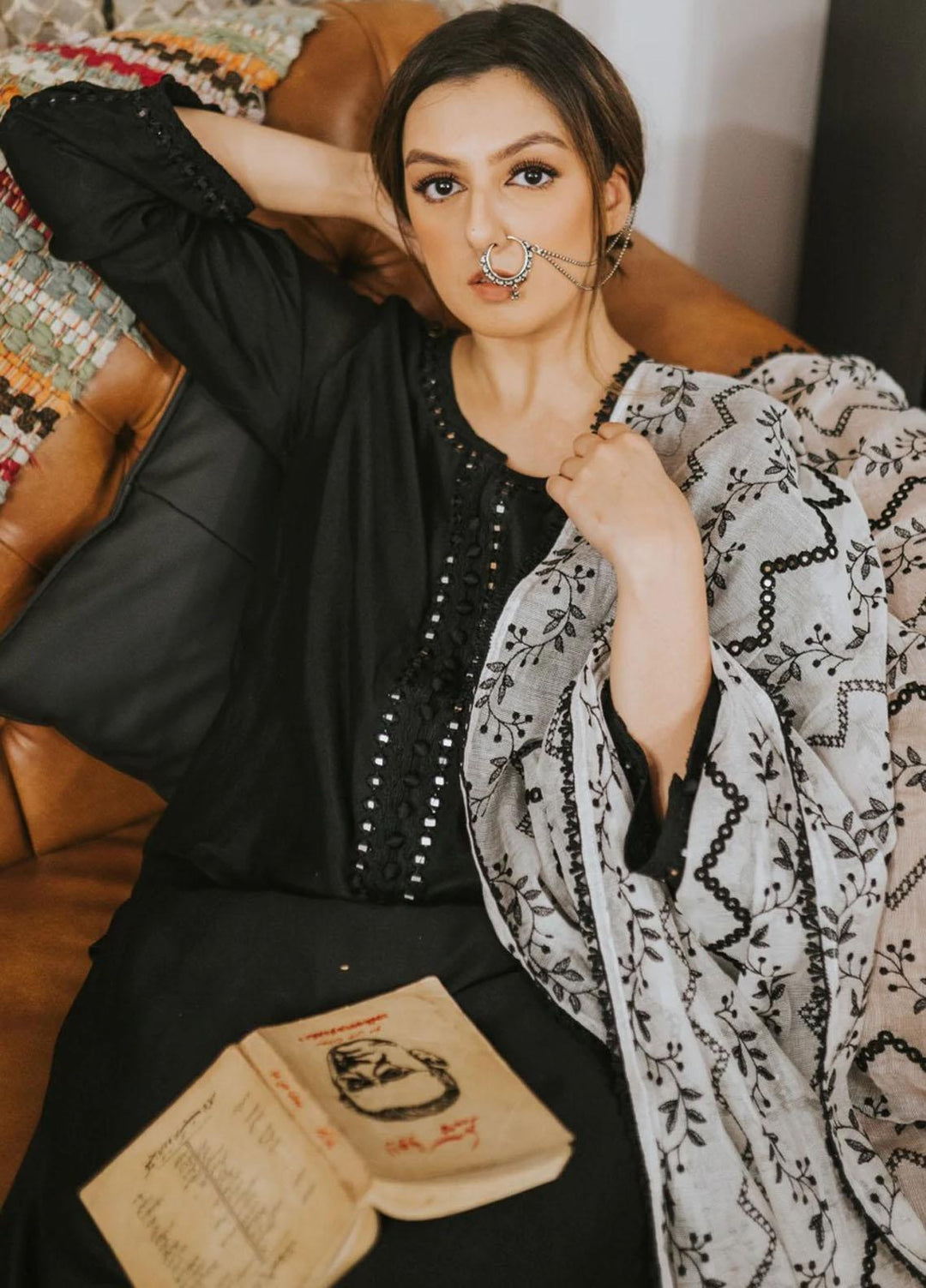 Farhat Inam Khan Pret  Silk 2 Piece FIK22BW FIK-010