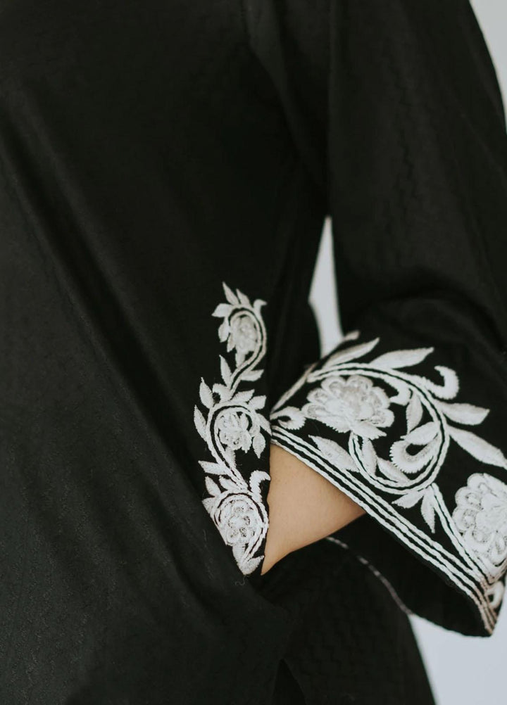 Farhat Inam Khan Pret  Cotton 2 Piece FIK22BW FIK-012