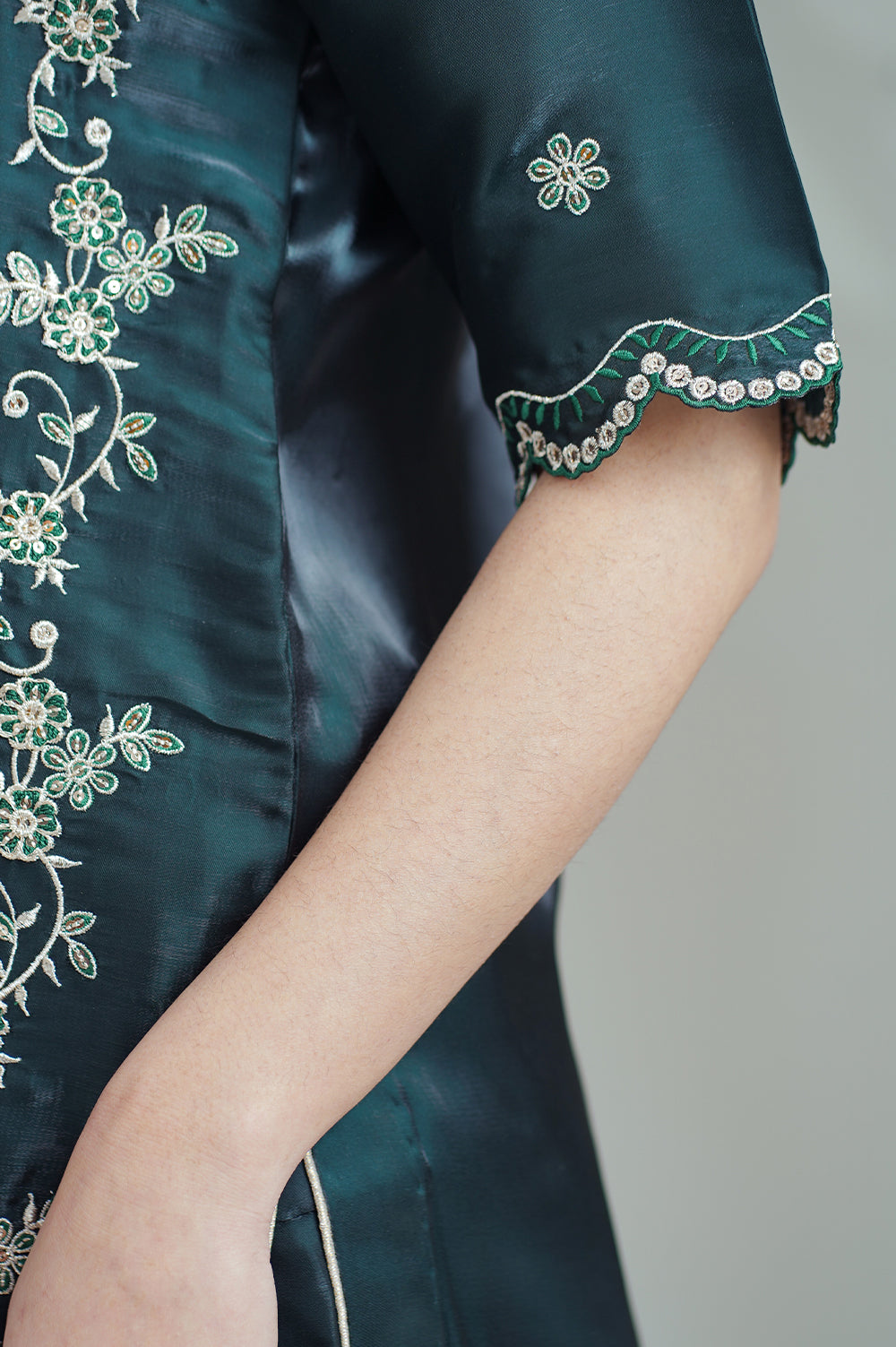 Reeza's Unstitched Embroidered Silk 3 Piece Bottle Green - Festive Collection