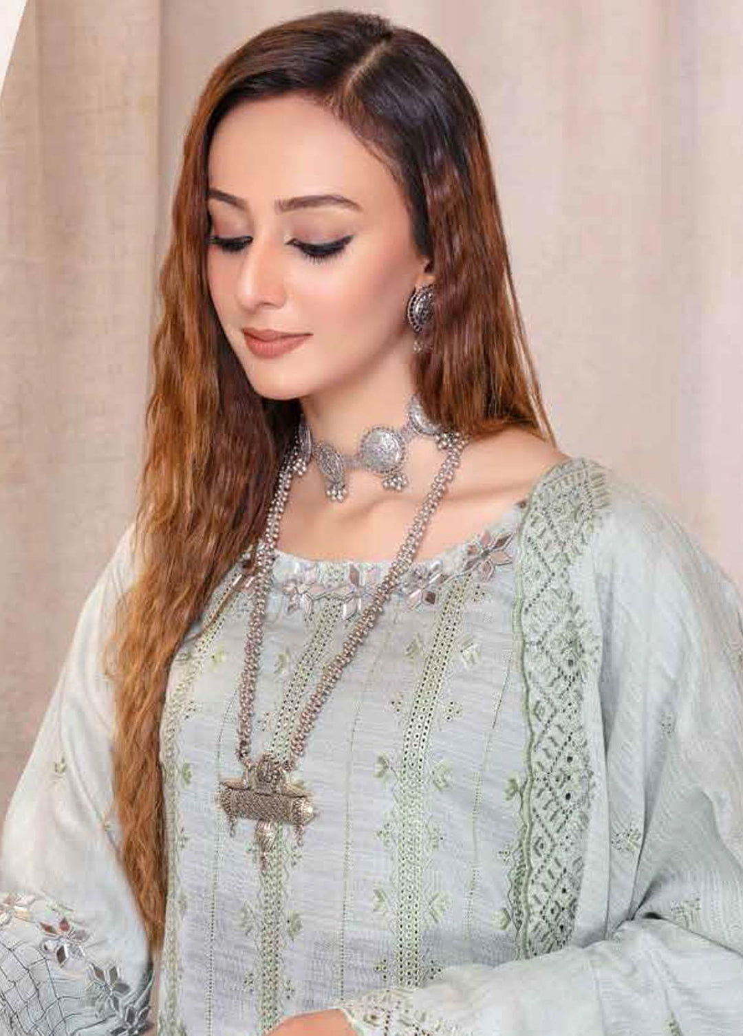 Breeze By Aalaya Embroidered Slub Suits Unstitched 3 Piece ALY22BS DE-02 - Winter Collection