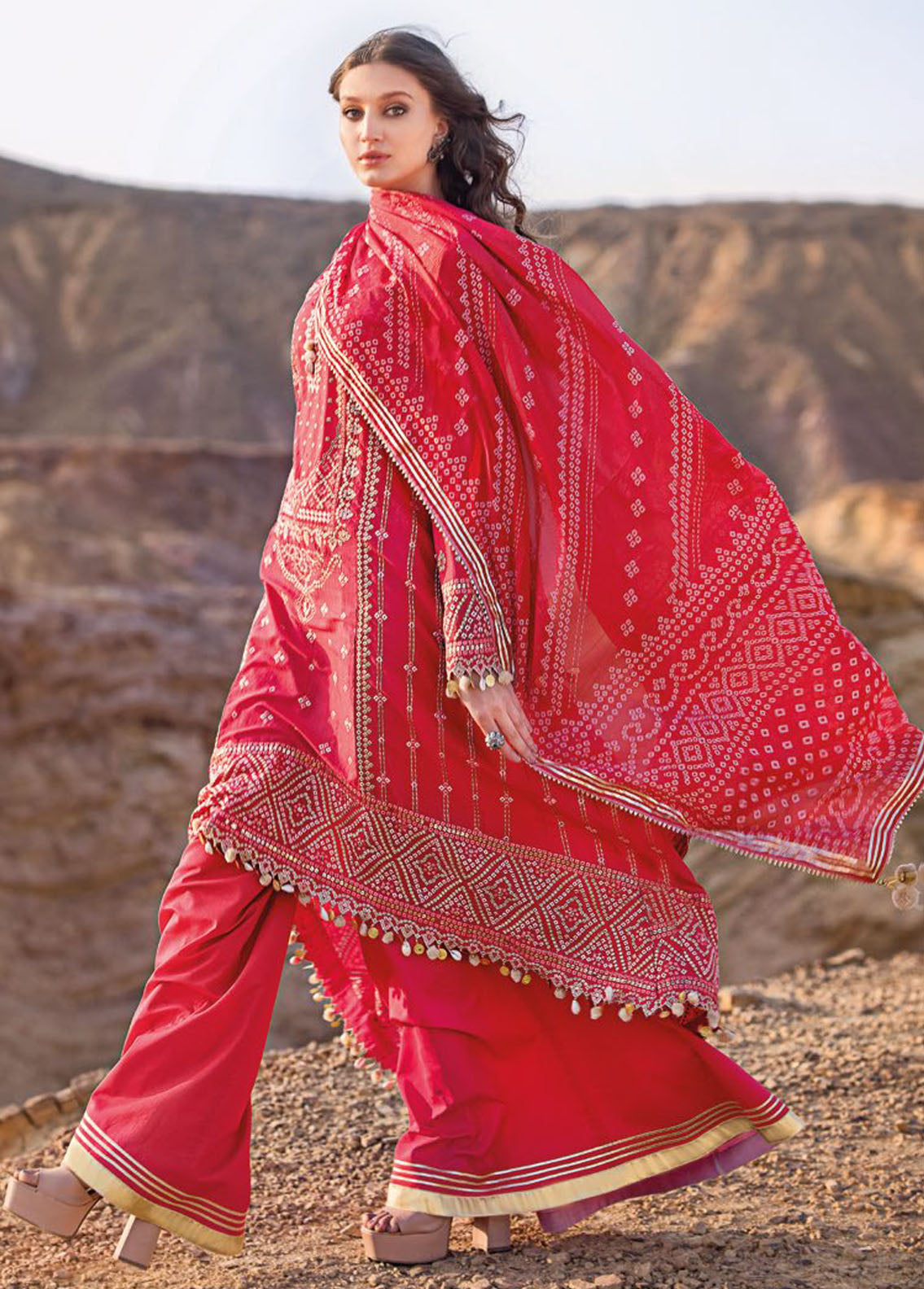 Chunri By Gul Ahmed Embroidered Lawn Suits Unstitched 3 Piece GA24C BN ...