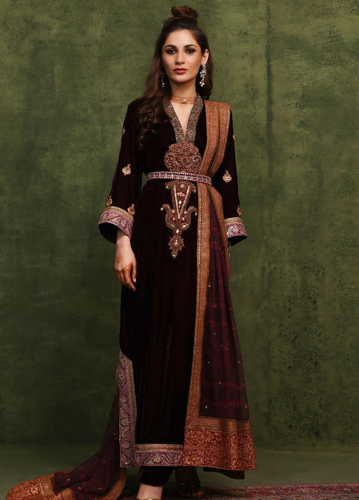Shamaeel Ansari Pret Embroidered Velvet 2 Piece Suit CE-07