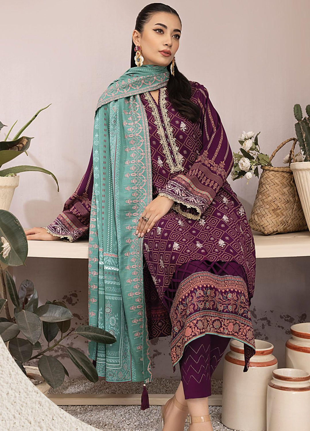 Dareechay By Lakhany Embroidered Pashmina Suits Unstitched 3 Piece LSM23DE LG-RM-0004 - Winter Collection
