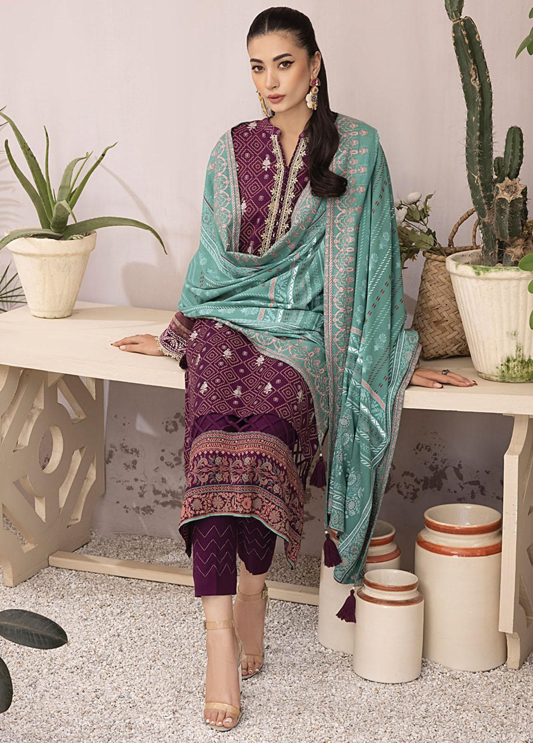 Dareechay By Lakhany Embroidered Pashmina Suits Unstitched 3 Piece LSM23DE LG-RM-0004 - Winter Collection