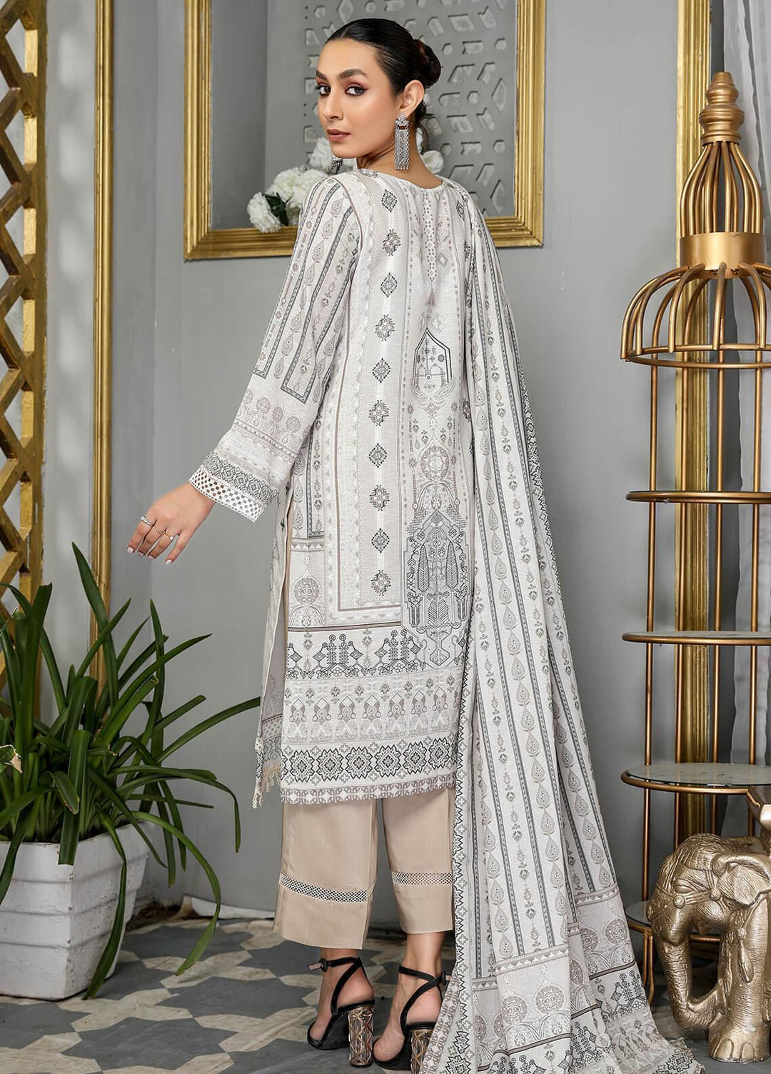 Humdum Winter Dastaan By Humdum Embroidered Viscose Suits Unstitched 3 Piece HD22D 09 ...